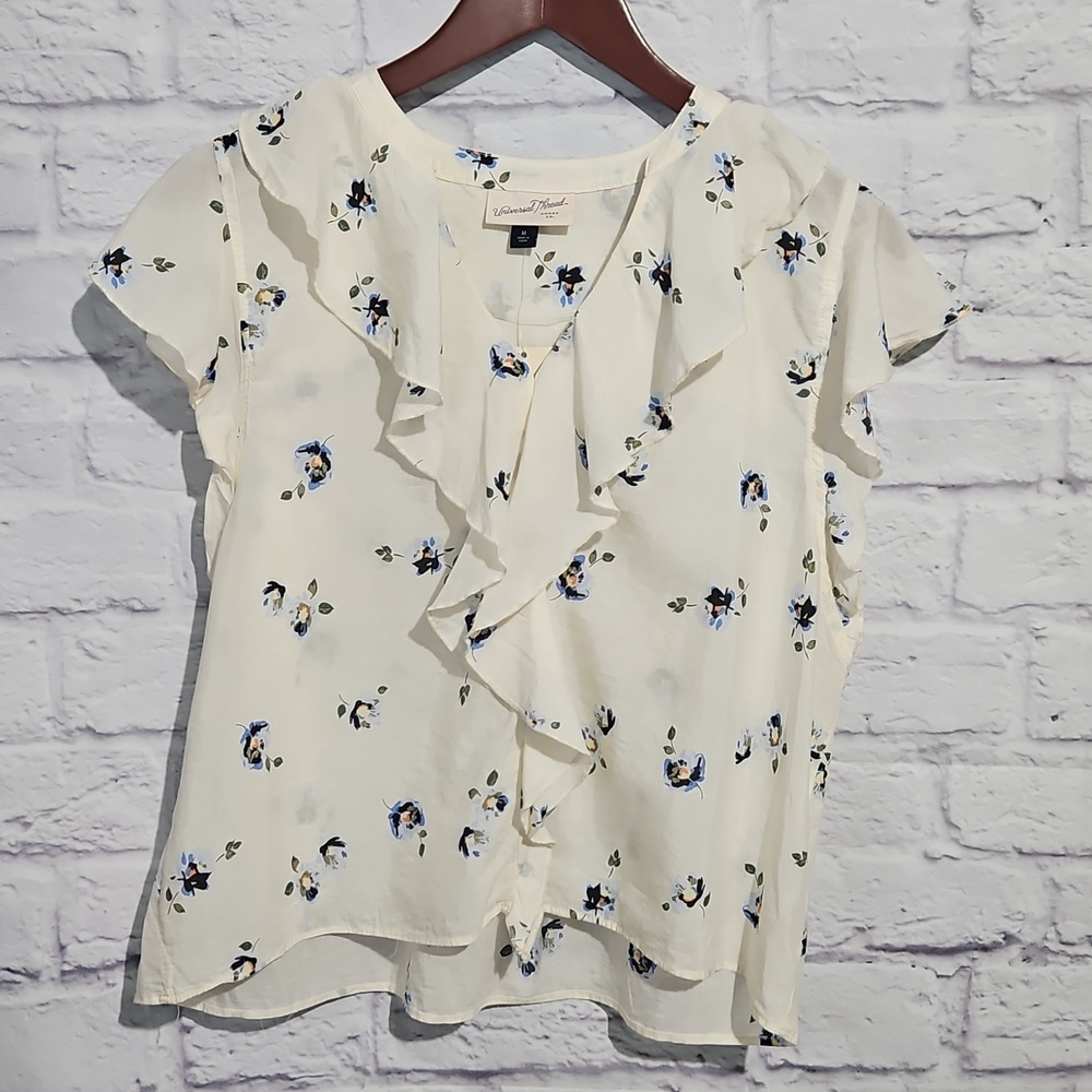 Universal Thread Cream Floral Ruffle Blouse